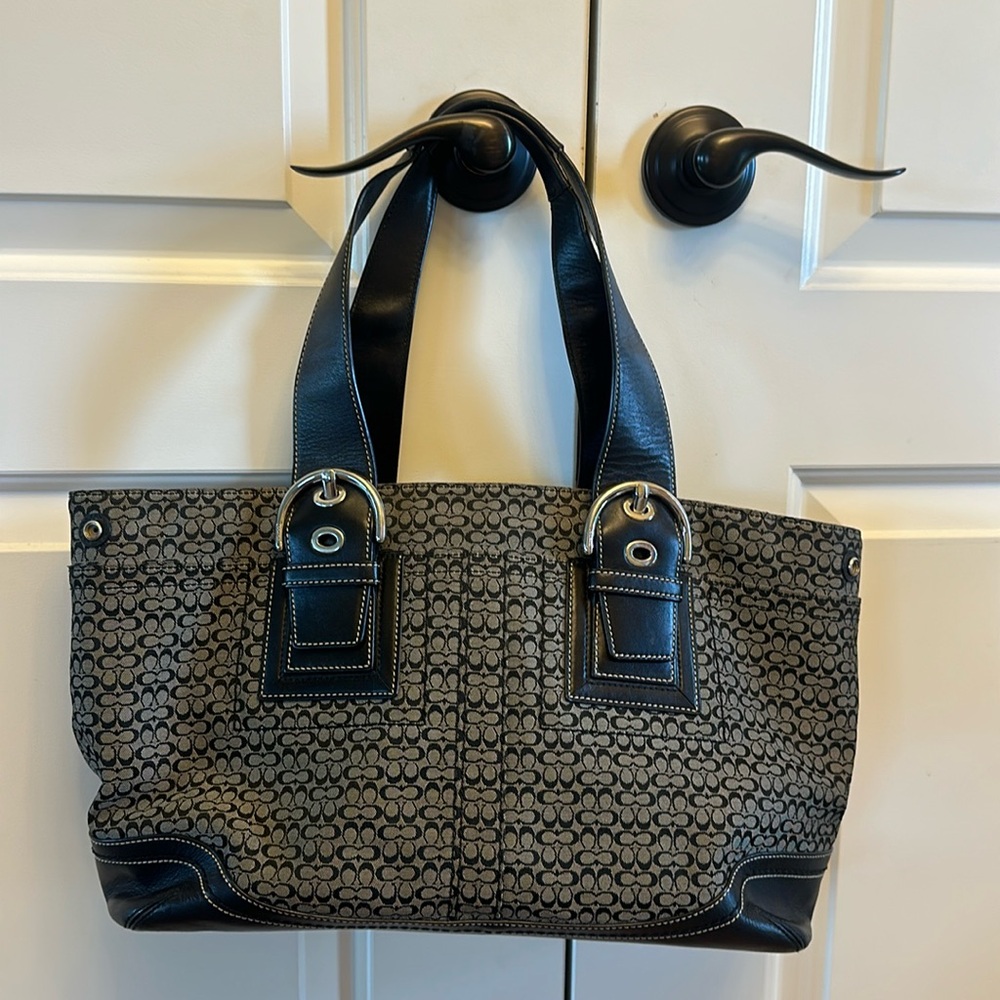 Coach Signature Purse